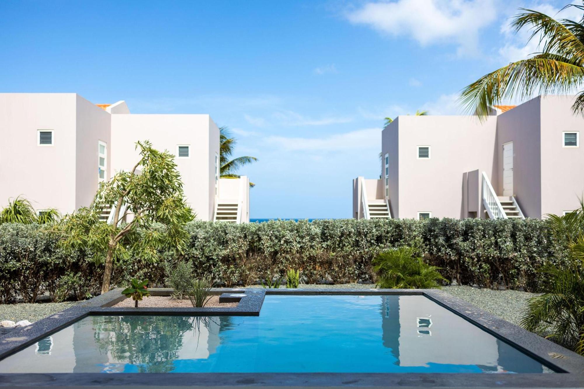 Coral Estate Luxury Resort Willibrordus 外观 照片