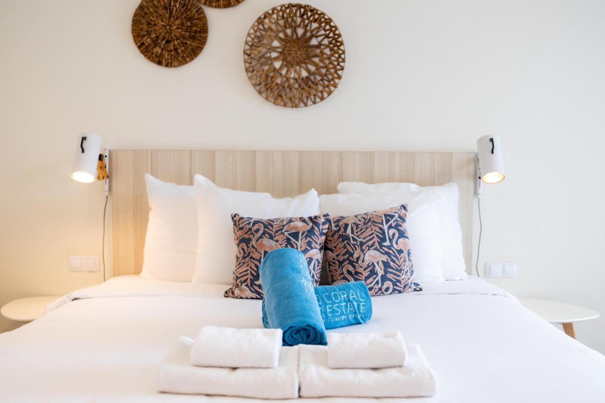 Coral Estate Luxury Resort Willibrordus 外观 照片