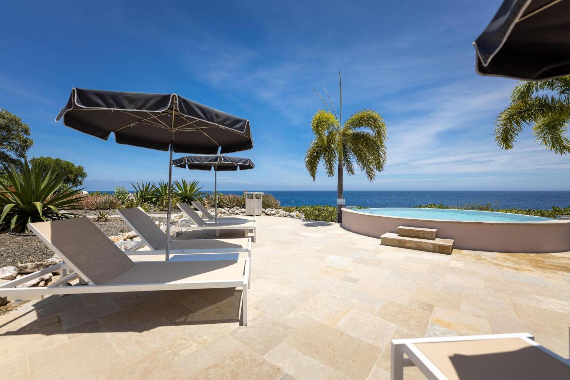 Coral Estate Luxury Resort Willibrordus 外观 照片