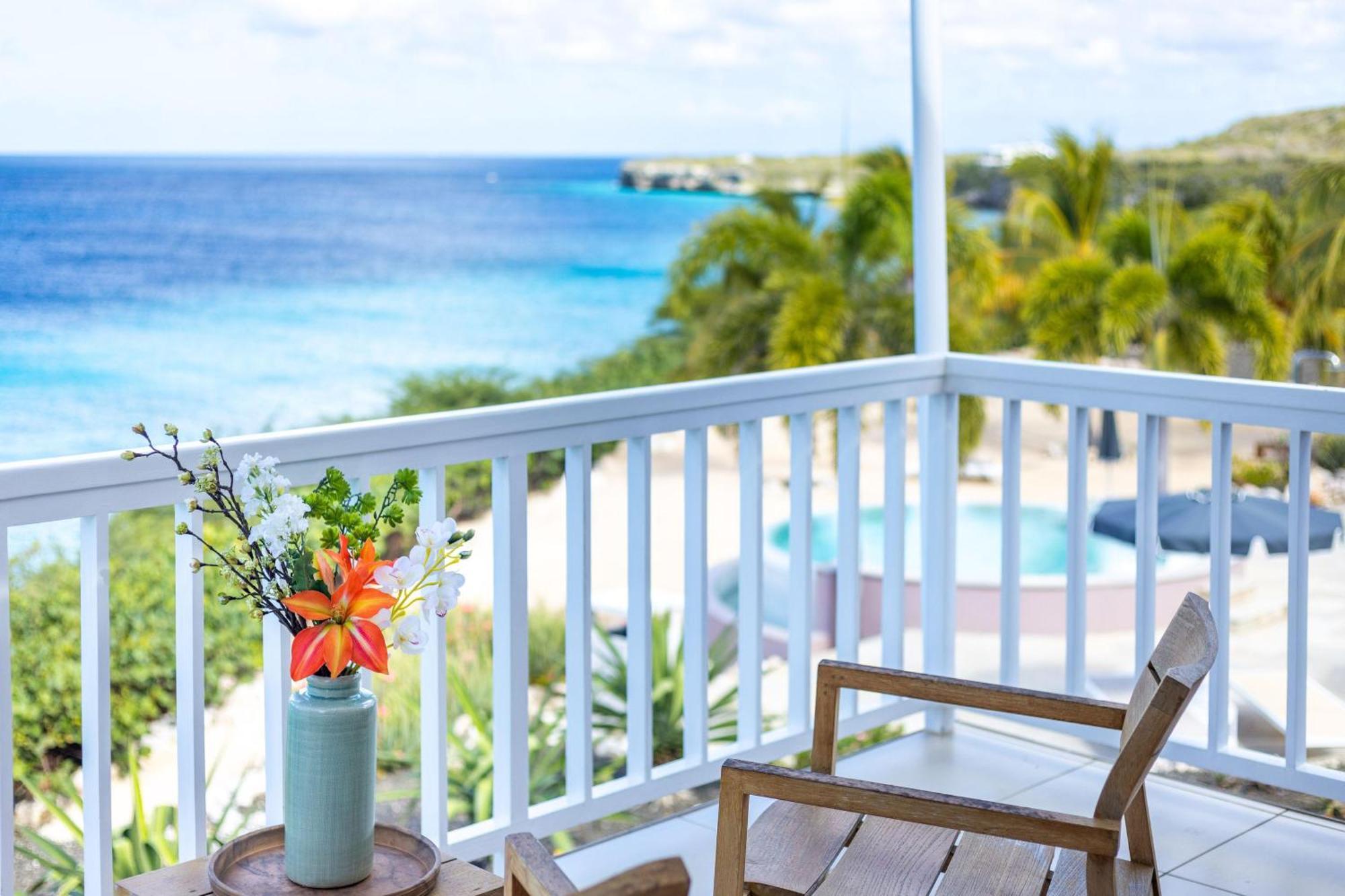 Coral Estate Luxury Resort Willibrordus 外观 照片