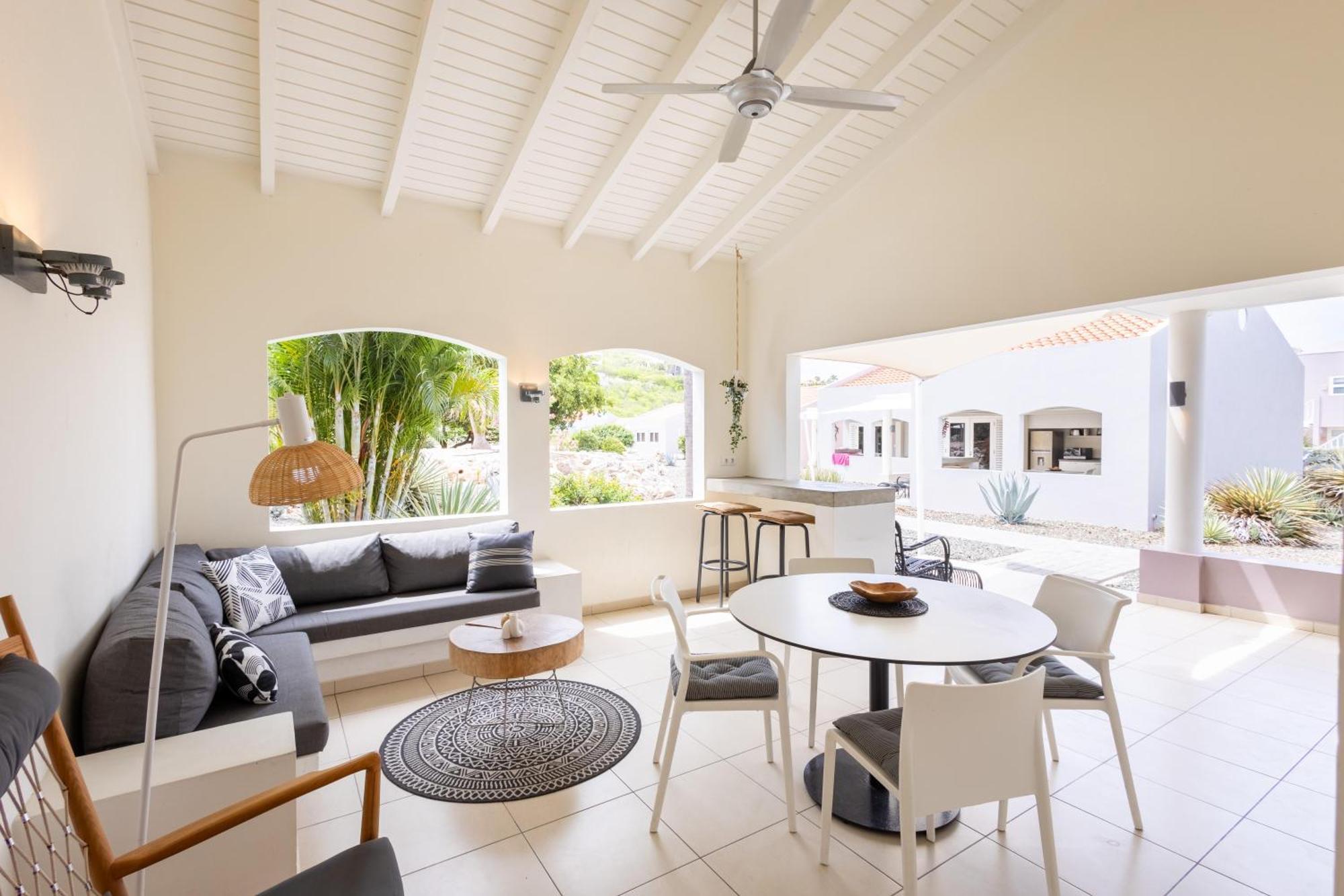 Coral Estate Luxury Resort Willibrordus 外观 照片
