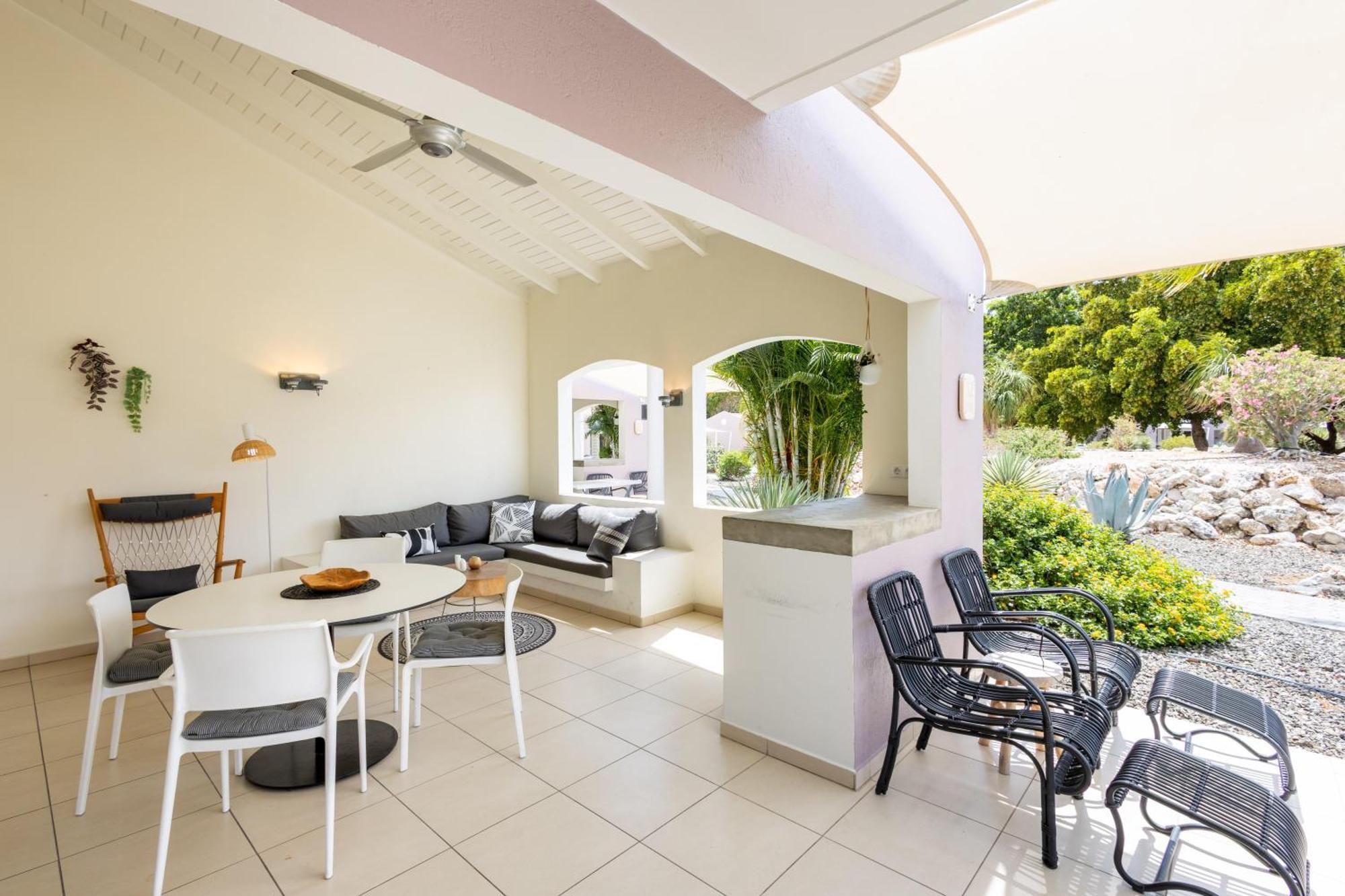 Coral Estate Luxury Resort Willibrordus 外观 照片